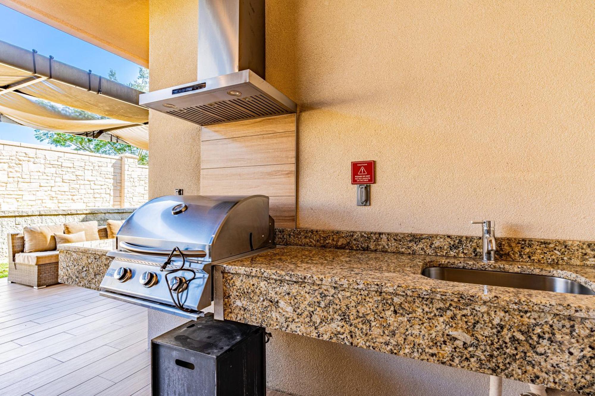 Private Hot Tub Bbq Grill At Magic Village Views Orlando Dış mekan fotoğraf